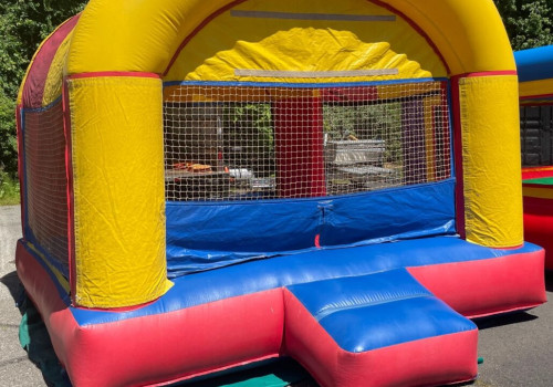 How Bounce House Rentals Simplify Moon Bounce Party Planning